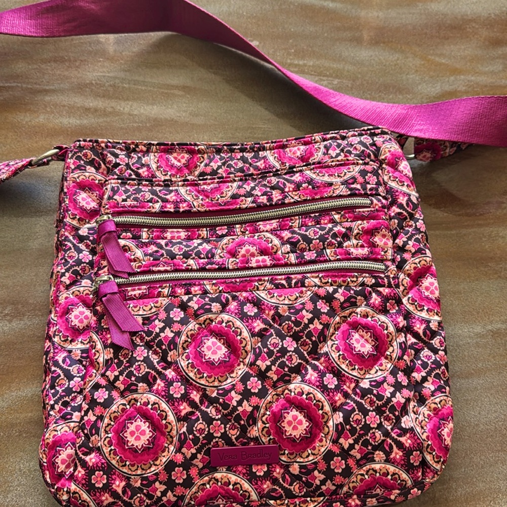 Vera Bradley crossbody triple zip hipster